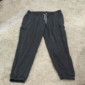 Cargo pocket sweatpants